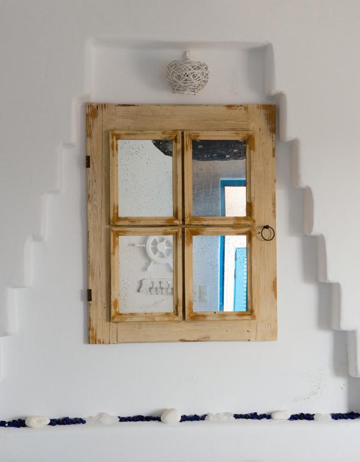 Blue Sea Villa & Apartments Makrýgialos エクステリア 写真