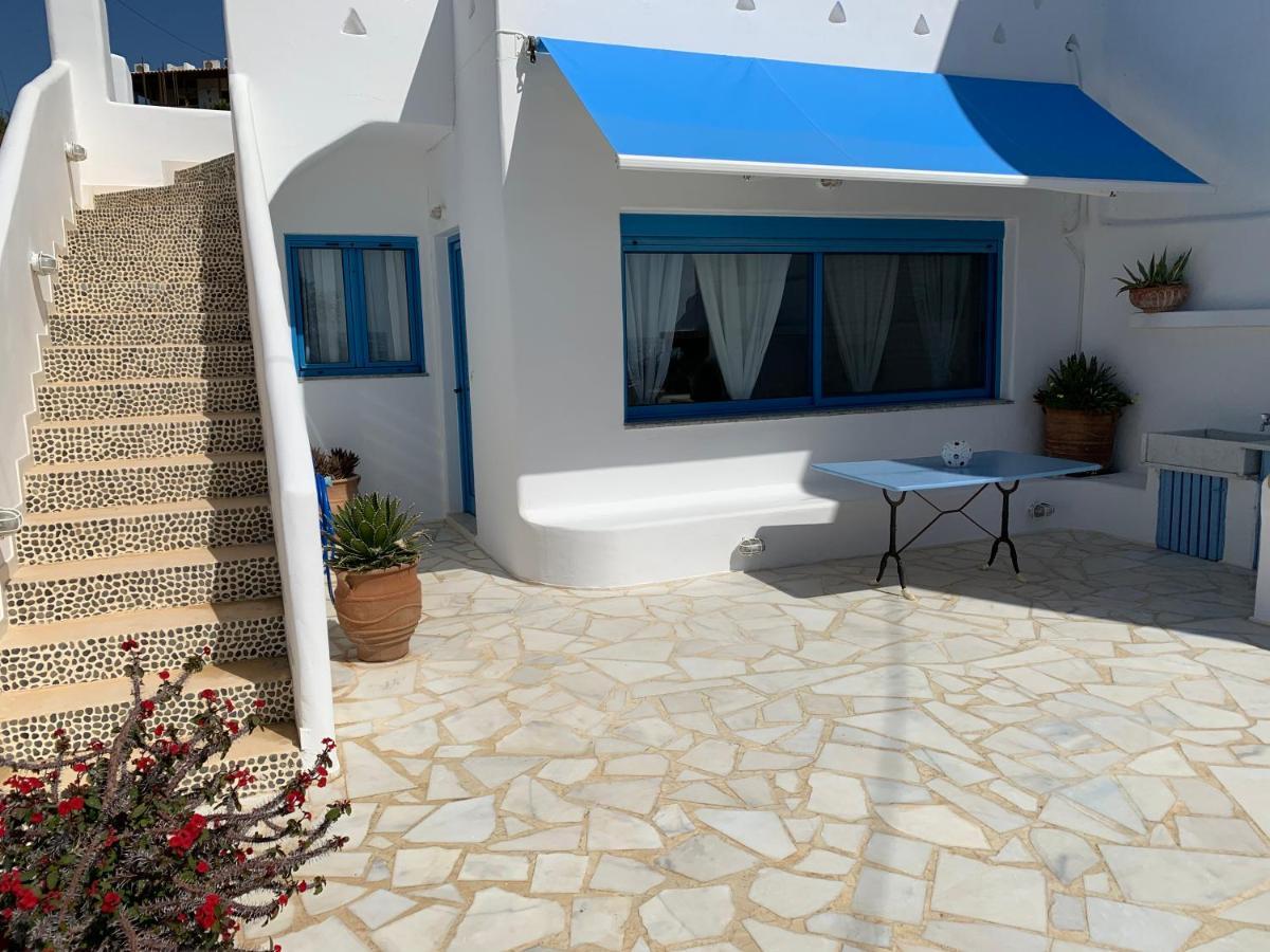 Blue Sea Villa & Apartments Makrýgialos エクステリア 写真