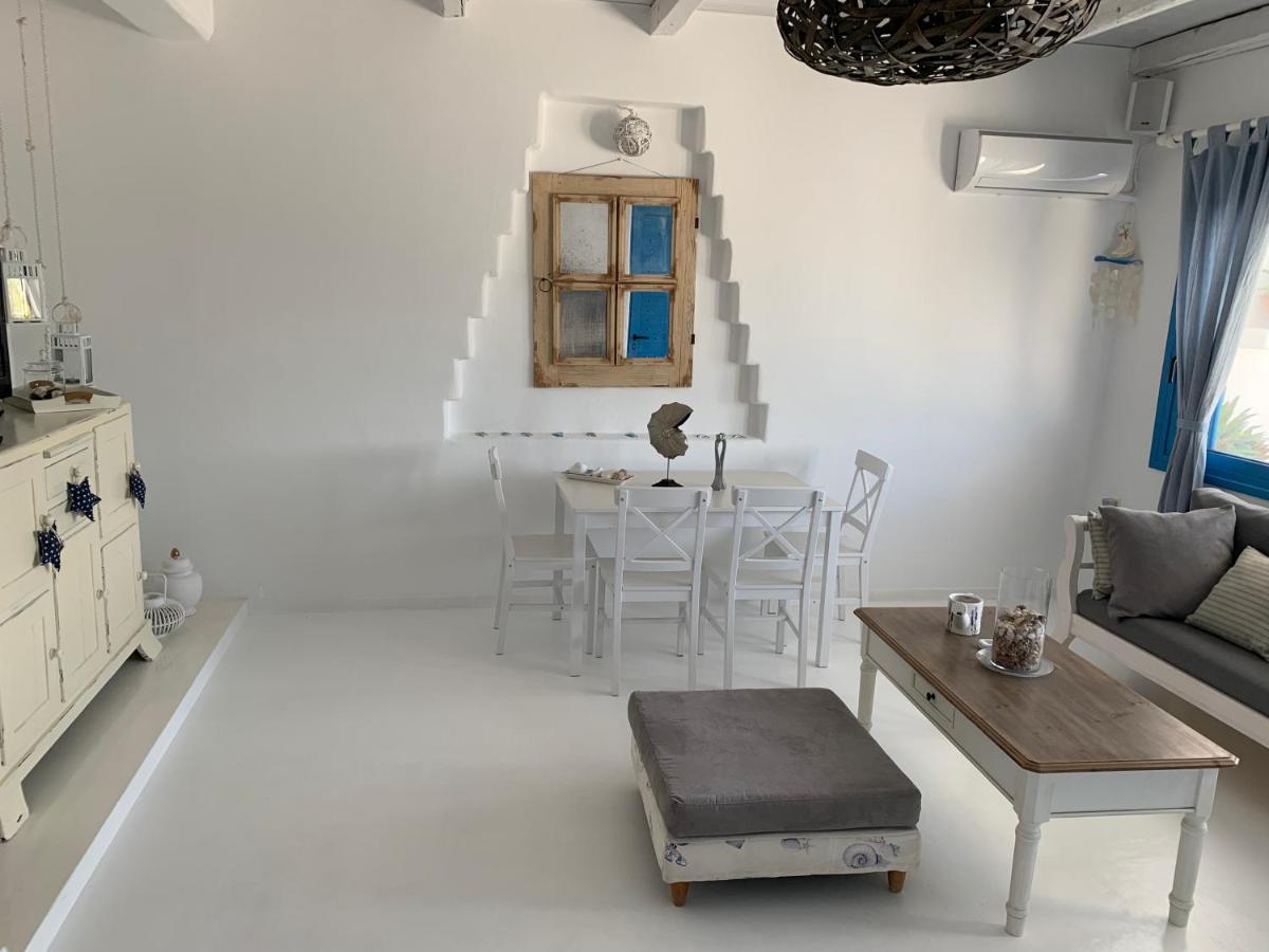 Blue Sea Villa & Apartments Makrýgialos エクステリア 写真